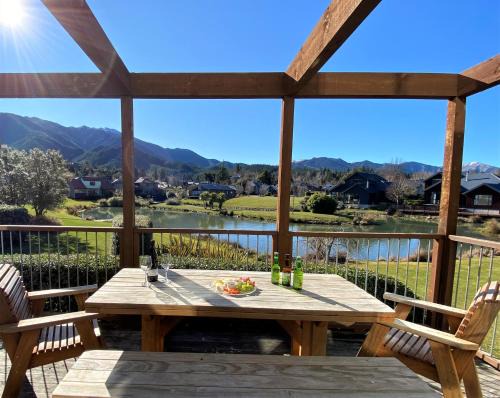 Hanmer Springs Villa | * LAKE VILLA 459 *