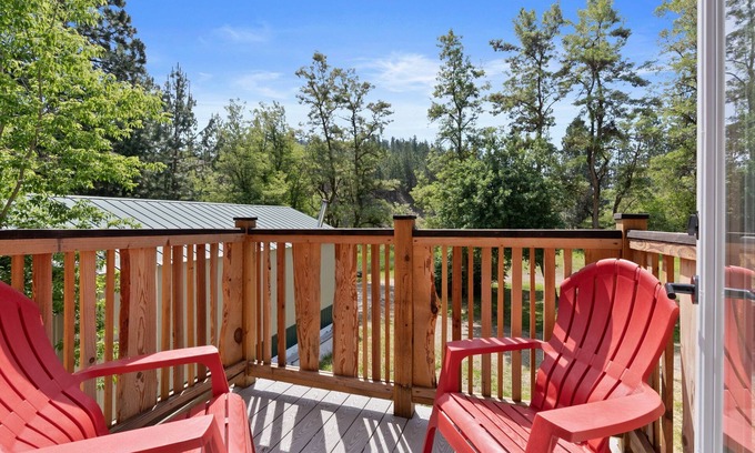 Coeur d'Alene Cabin | Lake Village Lodge