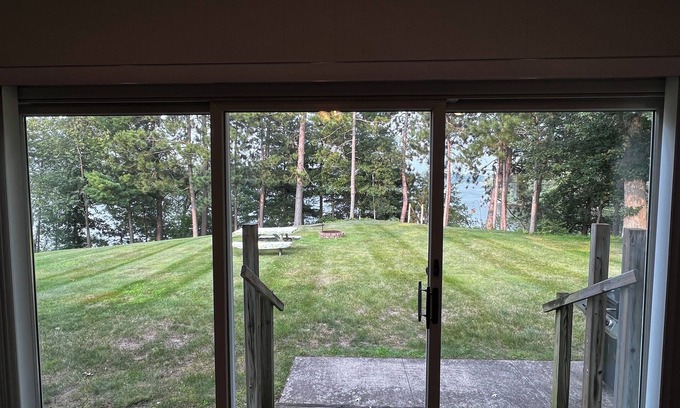 Lake Wissota Apartment | 🔥 Lake Wissota Lakefront · Families & Crews · Lg yard · Fire Pit · 1200 sq ft