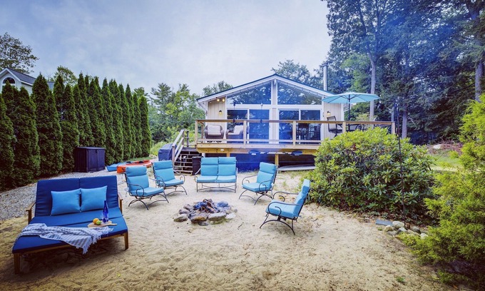 Barnstead Cabin | Lakefront Chalet/Kayaks/Family-friendly/Stunning Views