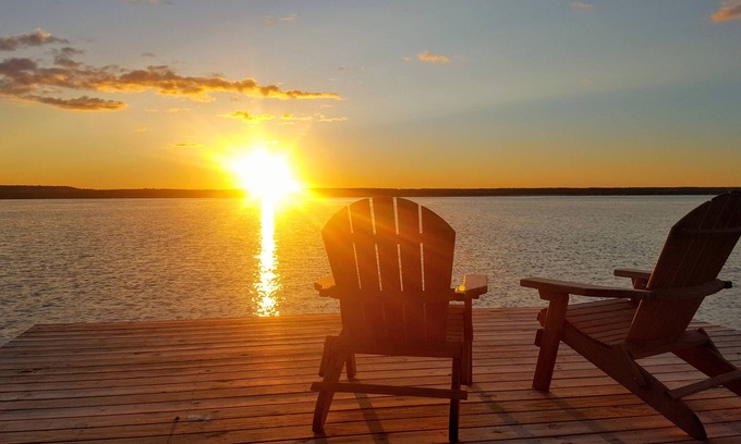 Geneva House | Lakefront Cottage on Seneca Lake in Geneva, New York - Finger Lakes