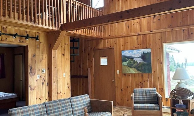 Indian Lake Cabin | Lakefront-Family & Pet Friendly-Adirondack Cabin