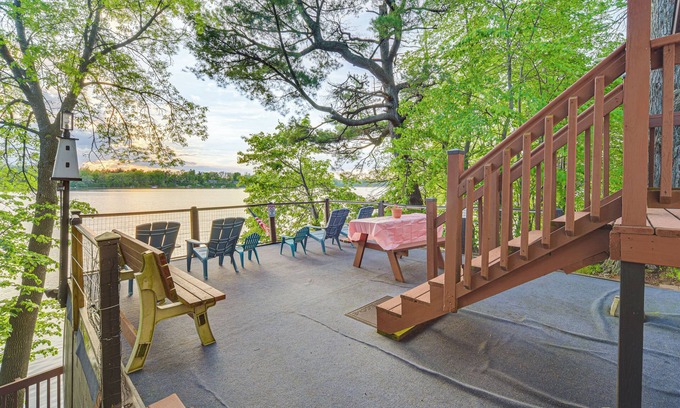 Rice Lake House | Lakefront Family Retreat w/Private Dock!