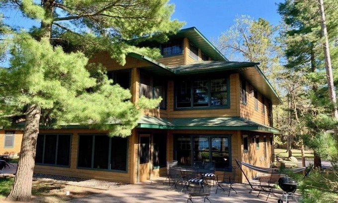 Pequot Lakes Resort | Lakefront Home on the Whitefish Chain - Outdoor Pool, Pickleball Courts and More