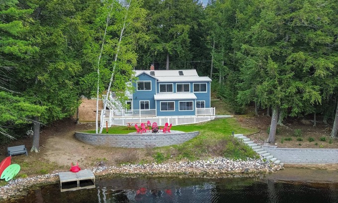 Limerick House | Lakefront Home w/Seasonal Dock in Limerick!