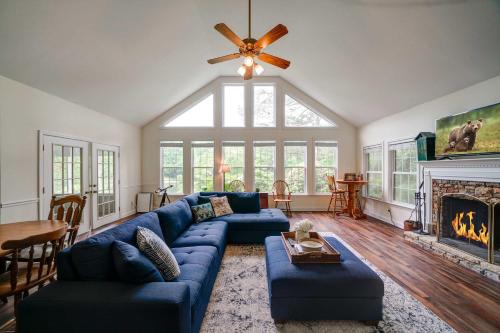 Jasper House | Lakefront Home with Private Dock - in Jasper GA