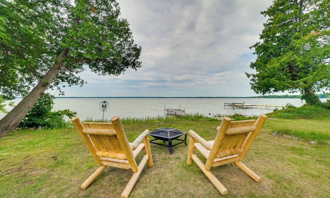 Cheboygan Cottage | Lakefront Michigan Abode w/Deck & Fire Pit!