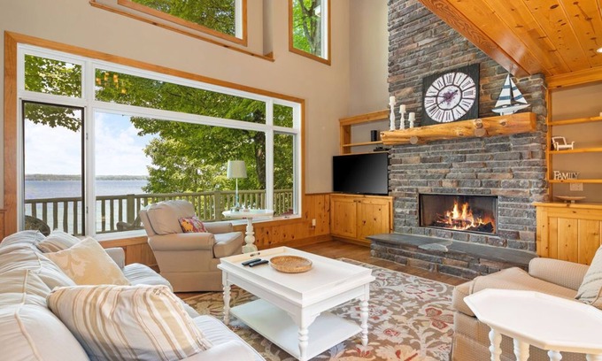 Kewadin House | Lakefront Torch Lake Home - Cottage Feel w/Over 4K Sq Ft, Nearby Premier Golf