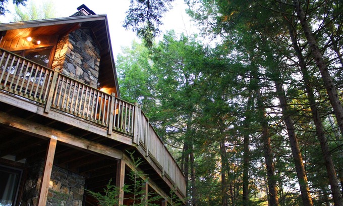 Casco House | Lakefront With A Beautiful View!