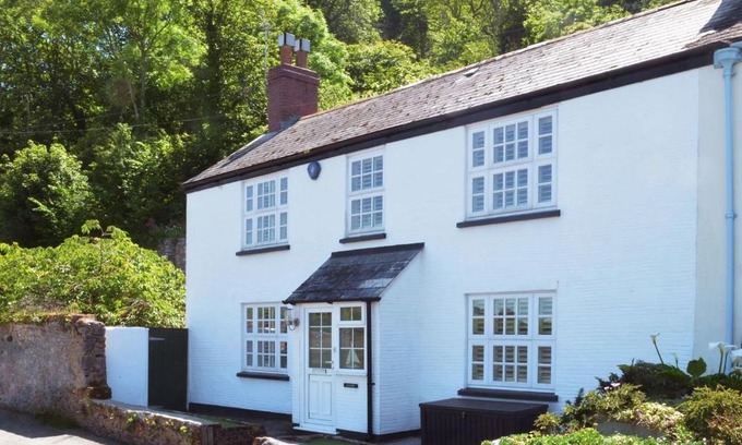 Torpoint House | Lakeside