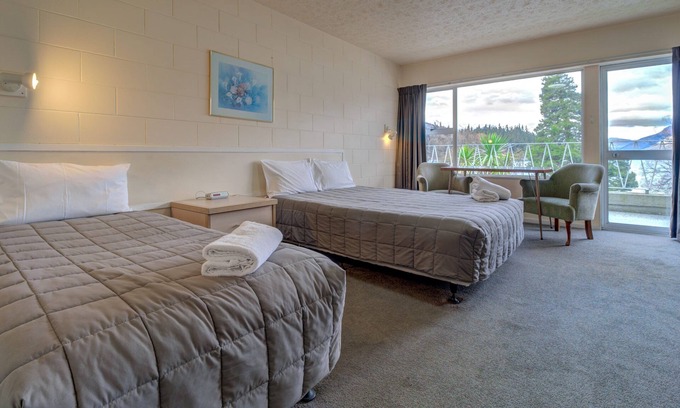 Queenstown Hotel | Lakeside Motel - Queenstown