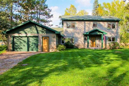Atlanta House | Lakeview Getaway