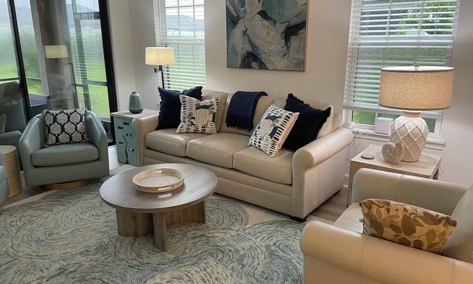 Braden River Villa | Lakewood Ranch Charming Villa in Esplanade at Azario