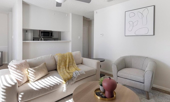 Denton Apartment | Landing | Amazing 1BD, Pool, Gym