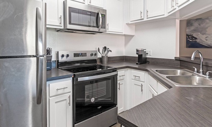 Sunbeam Apartment | Landing Apartments Jacksonville