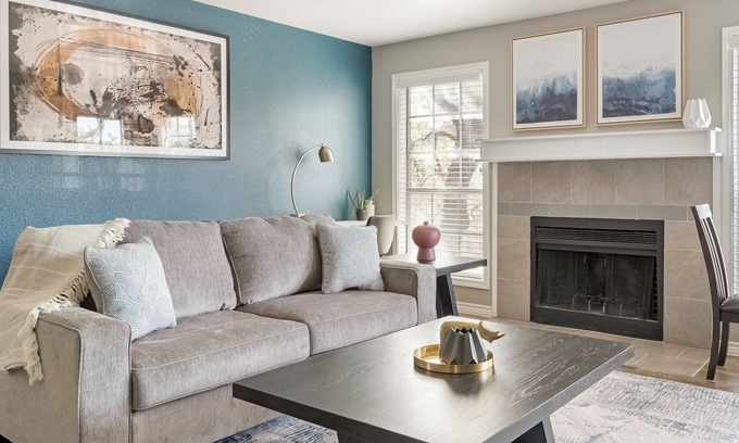 Royal Ridge Apartment | Landing | Modern 1BD, Clubhouse, Pool