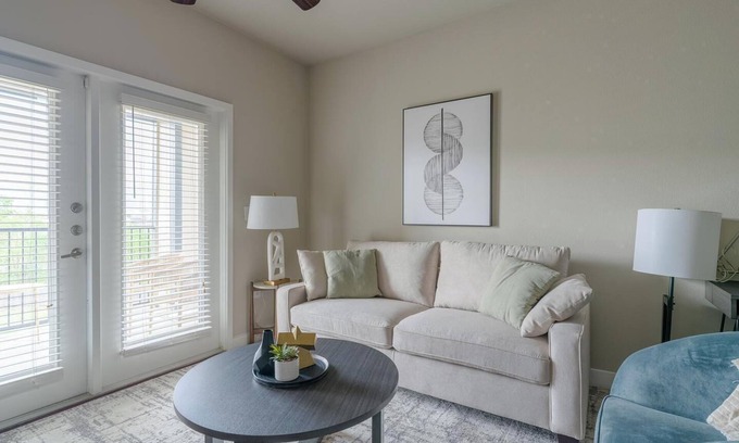 Katy Apartment | Landing | Spectacular 1BD, Clubhouse, Pool