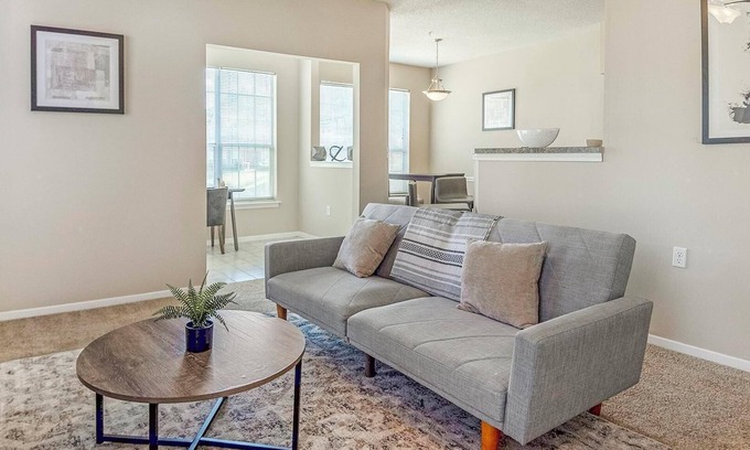 Germantown Apartment | Landing | Spectacular 1BD, Tennis Court, Gym