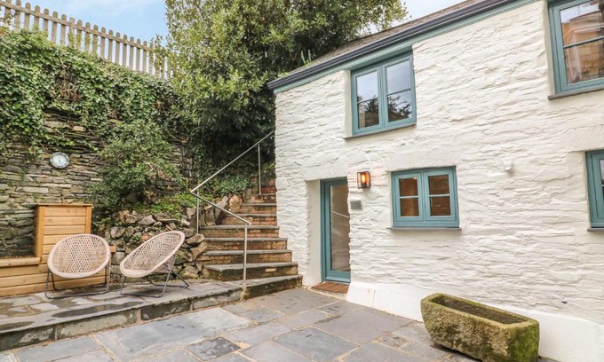 Treator House | Lantern Cottage