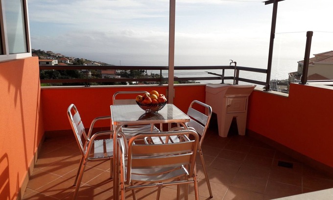 Estrela da Calheta Apartment | Laranjeiras apartment, breathtaking views over the sea and mountains