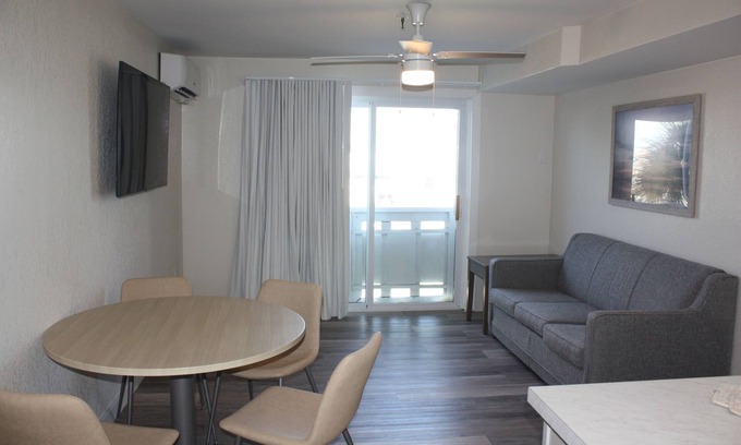 North Redington Beach Condo | Large 1 Bedroom Condo in Beachfront Property