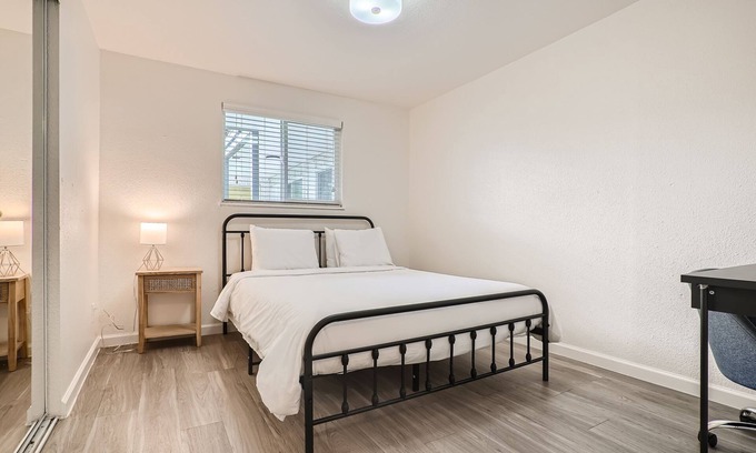 Lakewood Apartment | Large Apartments in LAKEWOOD - SK