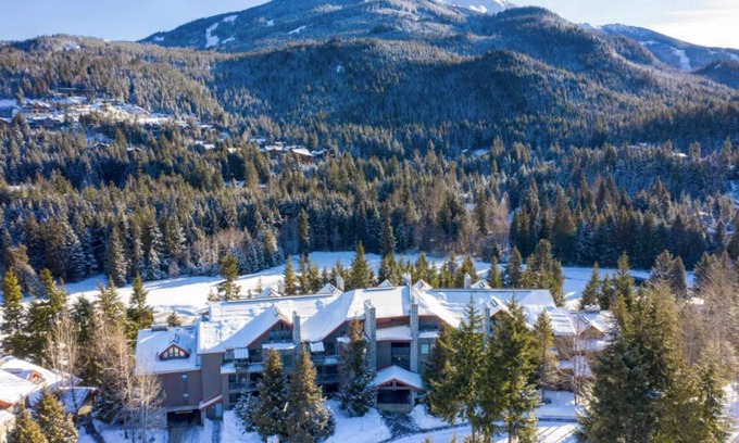 Blueberry Hill Condo | Large condo that sleeps 8. Walking distance to Whistler Village and Alta Lake.