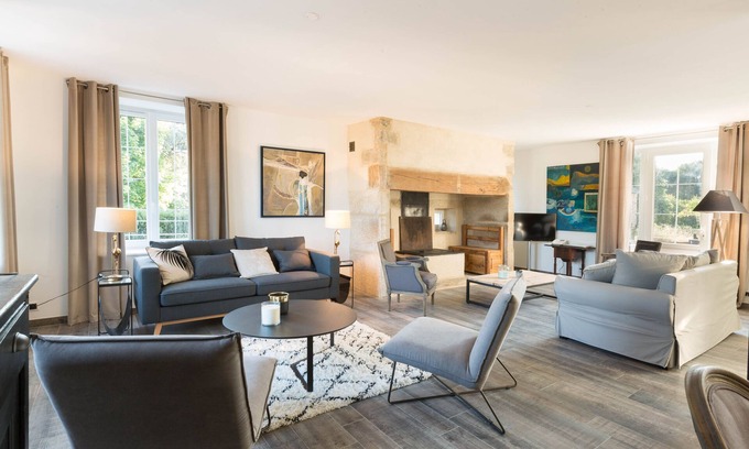 Madranges House | Large country house with SPA accessible to disabled people