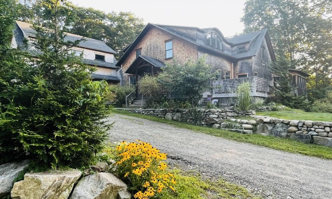 Cape Porpoise House | Large Custom Home with Hot Tub Sleeps 12