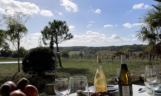 Singleyrac House | Large family home surrounded by vineyards