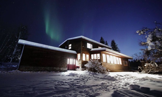 Fairbanks House | Large house on 3 acres on the chena river