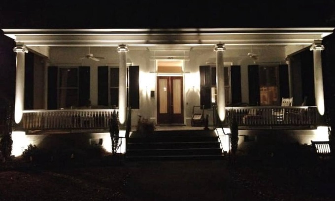 Newberry House | Large late1800's home within walking distance to Opera House and downtown.
