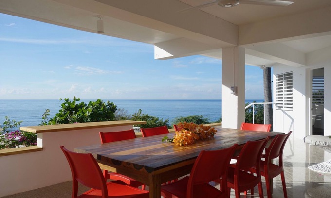 Treasure Beach Villa | Large private villa with swimming pool and tennis court. Great for groups.