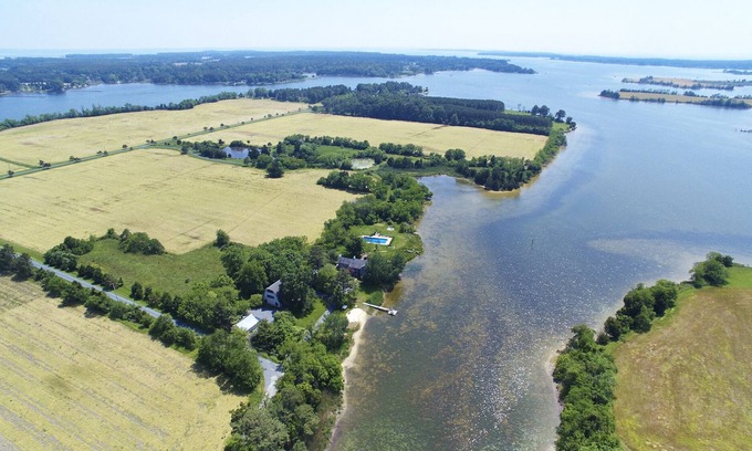 Wittman House | Large waterfront estate with breathtaking sunset views