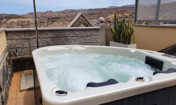 Puerto Rico Apartment | Las Brisas de Puerto Rico with Jacuzzi