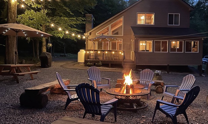 Pocono Lake House | Las Hideaway in Arrowhead Lake Community-Pet friendly/GOLF CART/AC/No extra fees