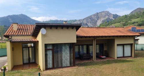 La Vega de los Caseros House | Las Runas