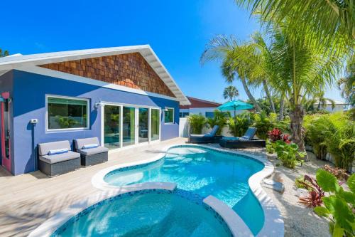Holmes Beach House | Last Resort
