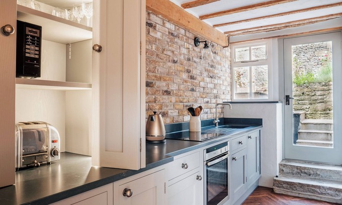 Youlgreave Cottage | Laurel Cottage- Youlgreave