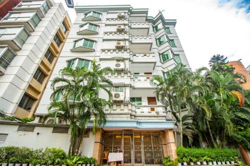 Banani Hotel | Laurel Hotel Lake View