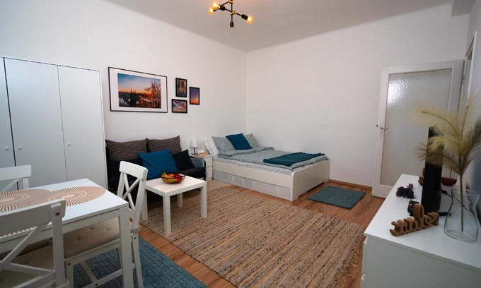 Lagymanyos Apartment | Lavender Apartment