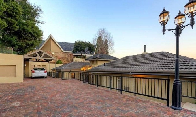 Constantia Park House | Lavenders At Constantia Guest