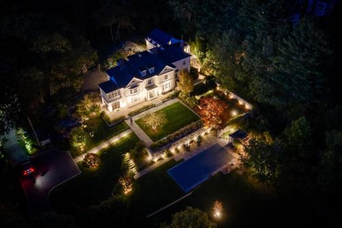 Dedham House | Lavish Boston Mansion Pool, Gardens, Games, Pond!