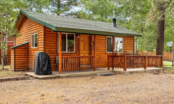 Greer Cabin | Lazy Trout Pinon Cabin