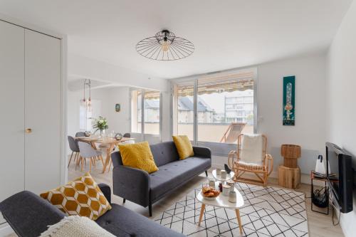 Dinard Apartment | Le Ballast - Appt à Dinard avec balcons et garage