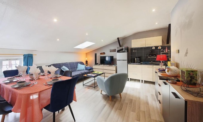 Castres Apartment | Le Barral