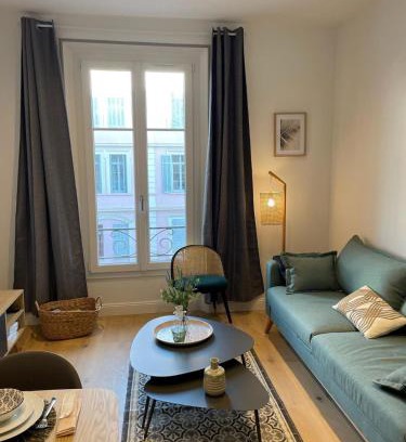 Cannes City Centre Cabin | Le Borniol by Connexion