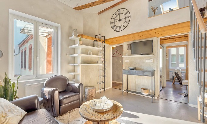 Saint - Michel Apartment | LE CASTELET - Cosy duplex proche du centre-ville