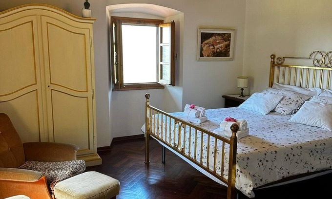 Twist Apartment | Le faete, splendido appartamento in colonica, colline di Firenze(pontassieve)