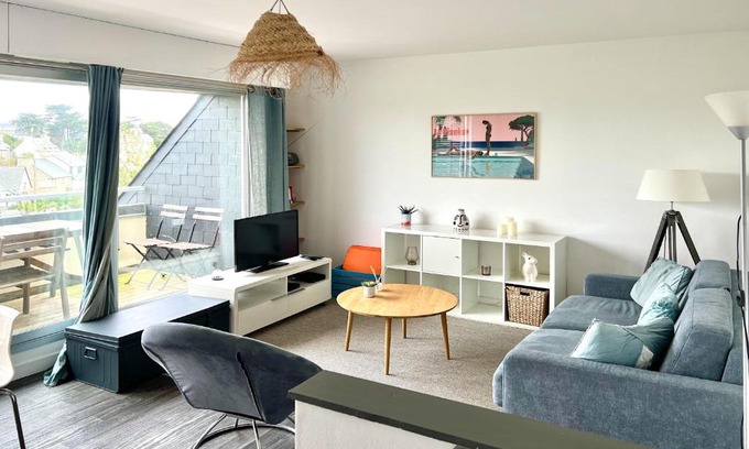 Saint-Ideuc Apartment | Le Hygge